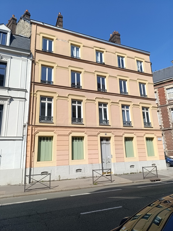 Crédit photo : cerema Immeuble en brique enduite, Rouen